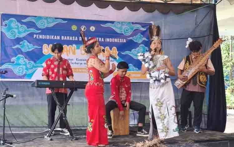 Peringatan Bulan Bahasa PBSI FKIP Universitas Palangka Raya Berjalan Sukses