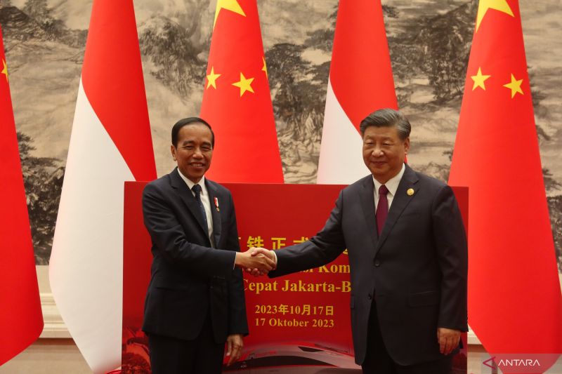 Jokowi dan Xi Jinping Bahas Hubungan Indonesia-China Selama 10 Tahun