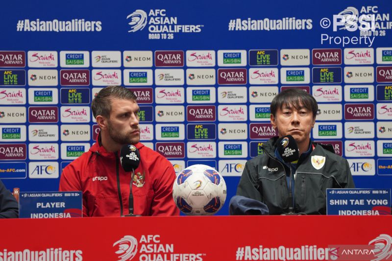 Maarten Paes Siap Bawa Timnas Indonesia Menang Lawan China