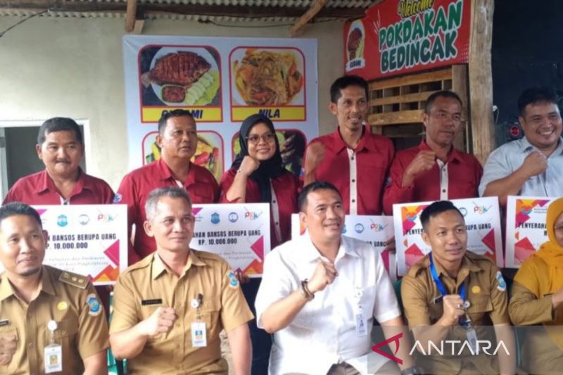 Pemerintah Kota Pangkalpinang Salurkan Bantuan untuk Budidaya Ikan