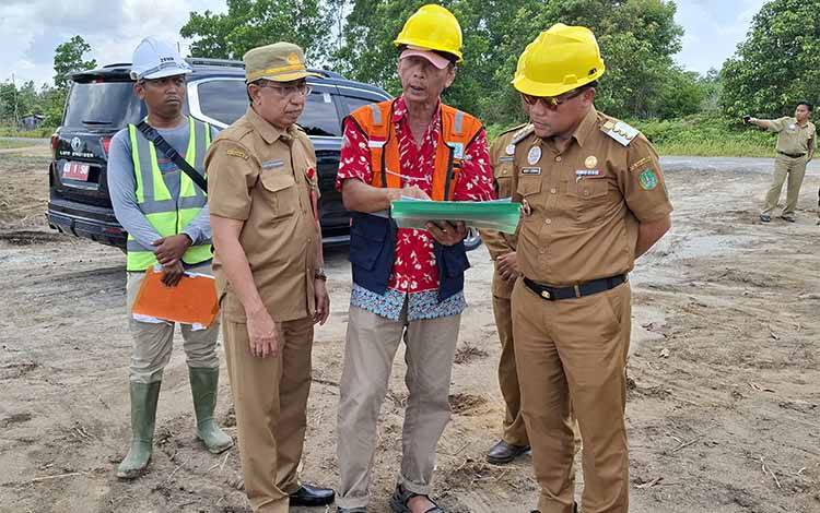 Pj Bupati Sukamara Pantau Pembangunan Proyek Strategis Daerah