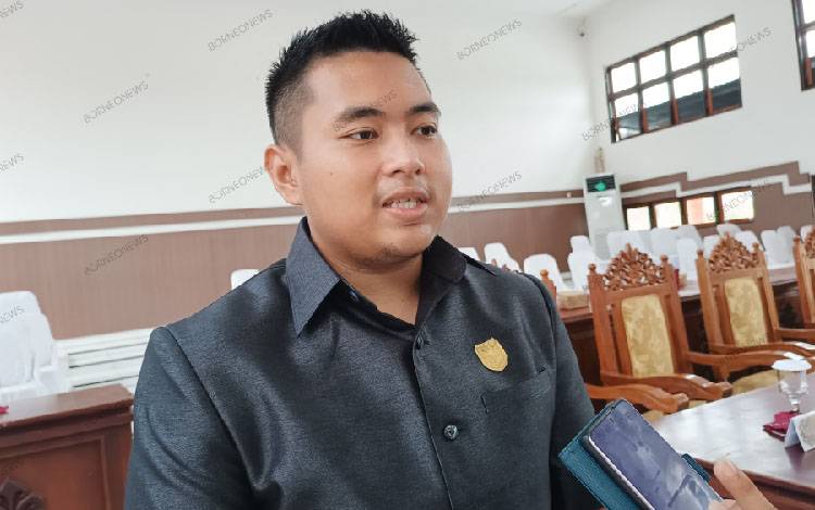 Anggota DPRD Gunung Mas Ajak Pemuda Tidak Menikah Terlalu Dini