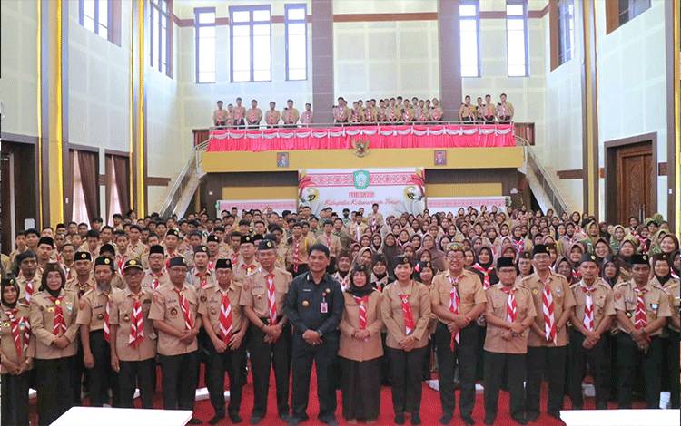 Silaturahmi Pjs Bupati Kotim dengan Kwarcab Pramuka demi Pererat Kolaborasi Pembinaan Generasi Muda
