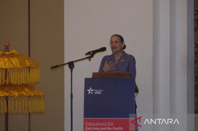 Duta Besar AS Perkenalkan 108 Universitas di Bali untuk Siswa