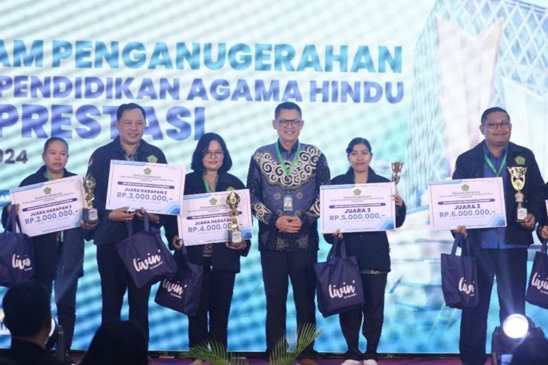 Penghargaan Guru Agama Hindu Berprestasi Tingkat Nasional 2024