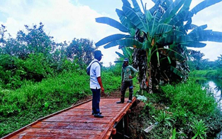 Pemdes Saka Lagun Prioritaskan Perbaikan Jembatan Jalan Tani