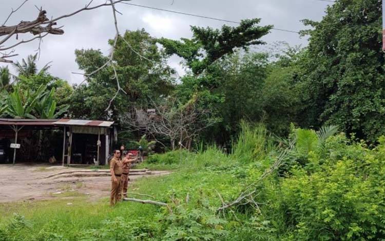 Plt Kepala DLH Palangka Raya Tinjau Lokasi Rencana Pembangunan Depo Sampah di Jekan Raya
