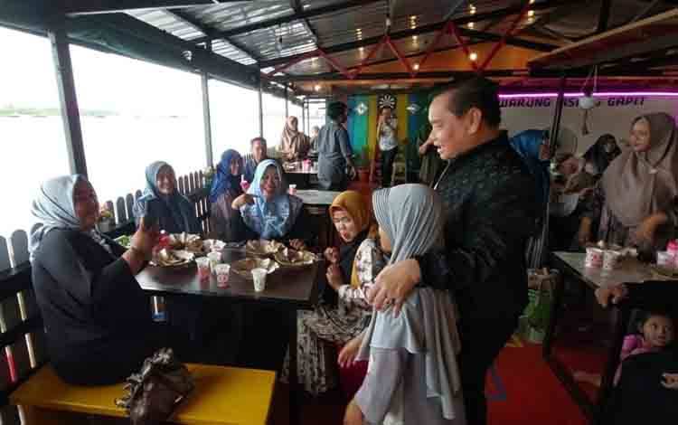 Halikinnor Komitmen Kembangkan Wisata Kuliner di Sungai Mentaya