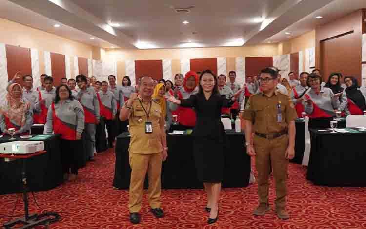 DLH Kalteng Kuatkan Kapasitas Pengurus Bank Sampah
