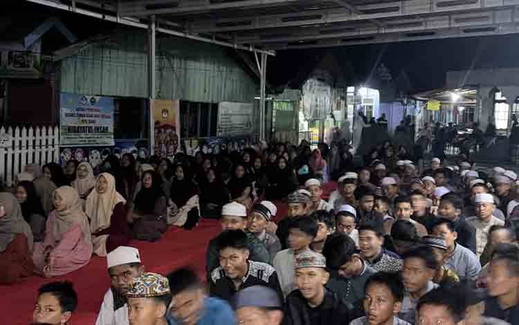 KPU Kalteng Gelar Nobar Film Tepatilah Janji di Pesantren, Edukasi Pemilih Pemula Jelang Pilkada