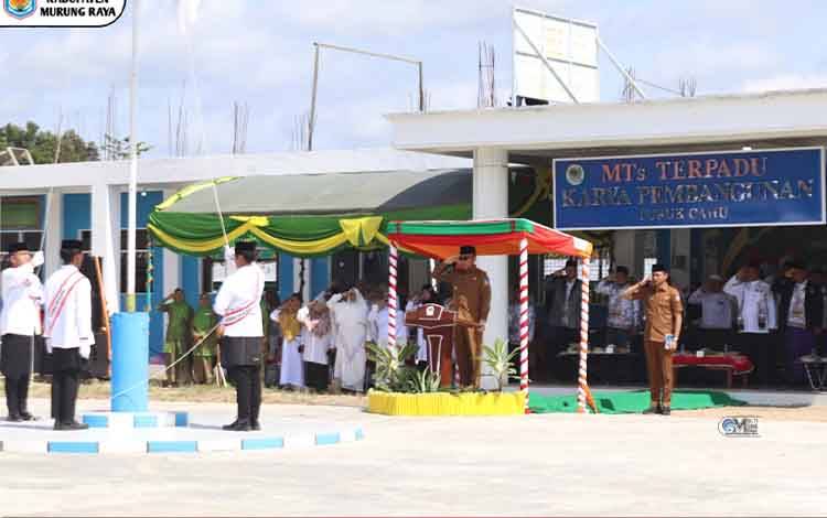 Pj Bupati Murung Raya Memimpin Upacara Peringatan Hari Santri Nasional 2024