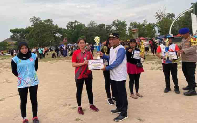 Pekan Olahraga Tradisional dan Rekreasi Resmi Ditutup di Sukamara