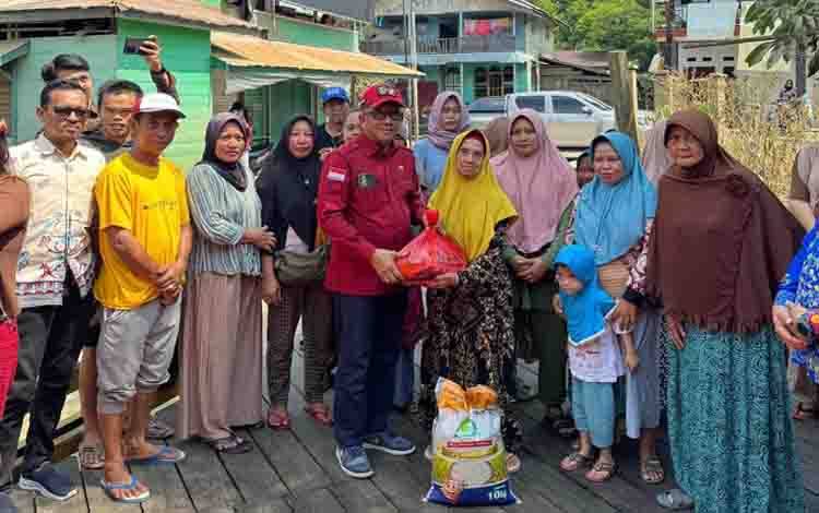 Gubernur Kalteng Tugaskan Plt. Sekda Turun Langsung Pantau Banjir di Murung Raya