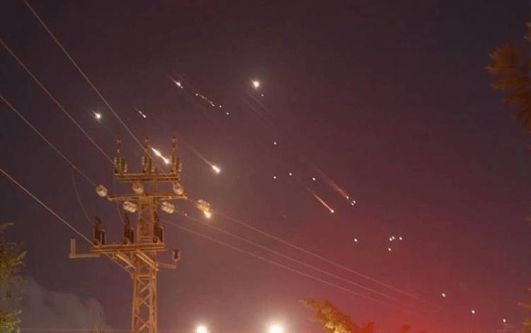 Militer Iran Sebut Dua Tentaranya Gugur Dalam Serangan Israel Semalam
