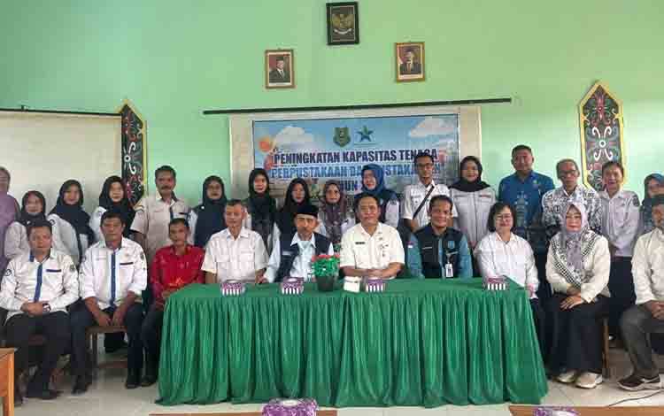 Disarpustaka Kapuas Dorong Akreditasi Perpustakaan Sekolah di Pulau Petak