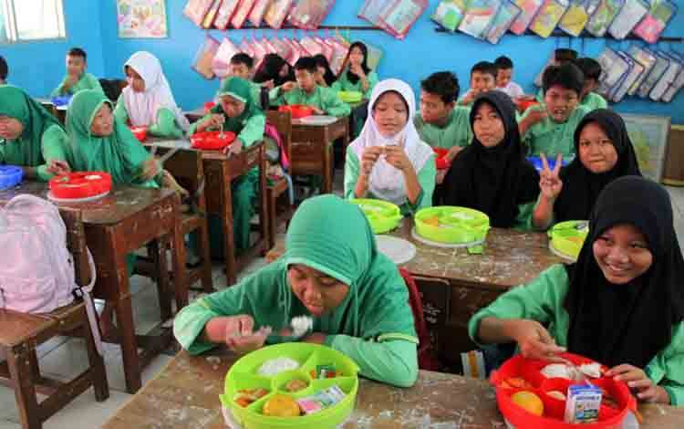 BRIN Sebut Program Makan Bergizi Gratis Mampu Tingkatkan Fokus Belajar