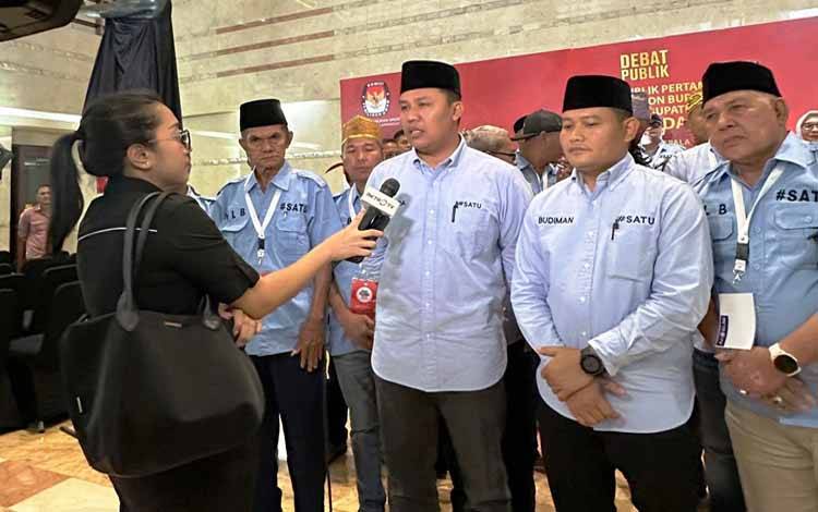 Debat Publik Perdana, Hendra - Budiman Optimis Lanjutkan Pembangunan di Lamandau