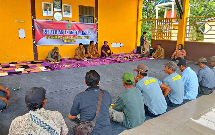 Jelang Pilkada Pulang Pisau, Pemdes Hanjak Maju Gelar Pelatihan Linmas