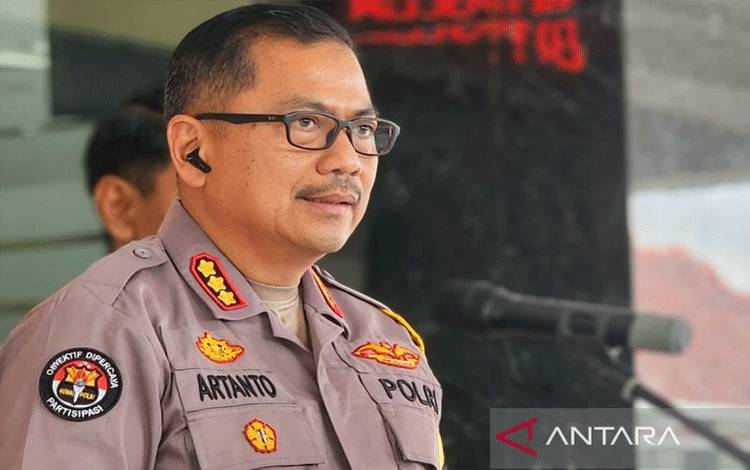 Densus Tangkap Terduga Teroris di Tiga Lokasi