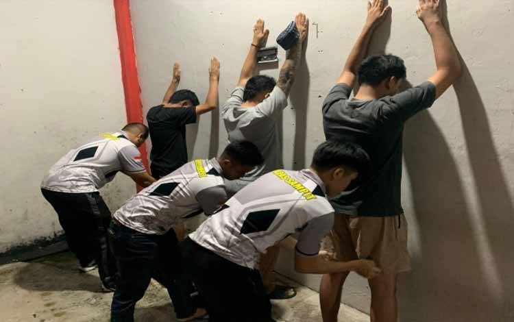 Lapas Sampit Gelar Razia Hunian Warga Binaan untuk Menjaga Keamanan