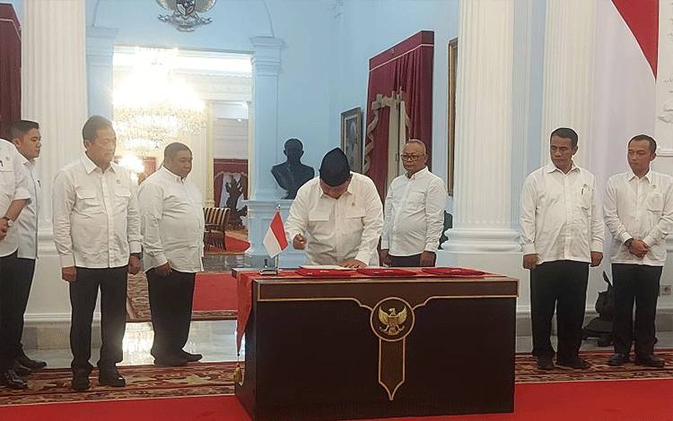 Presiden Prabowo Tandatangani Perpres Penghapusan Piutang UMKM