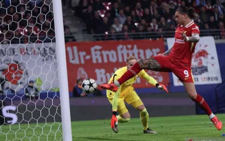 Liverpool Kian Kokoh di Puncak Klasemen setelah Telan Villa 2-0