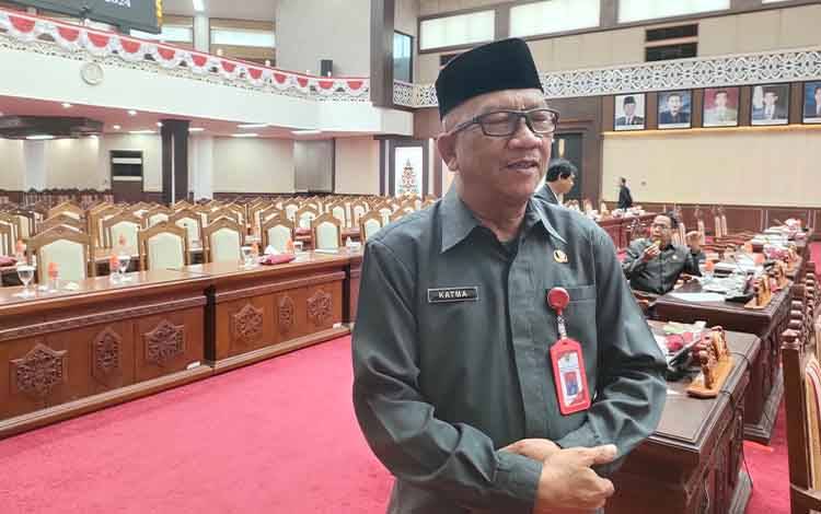Plt Sekda Kalteng Paparkan Raperda APBD Tahun Anggaran 2025 di Rapat Paripurna