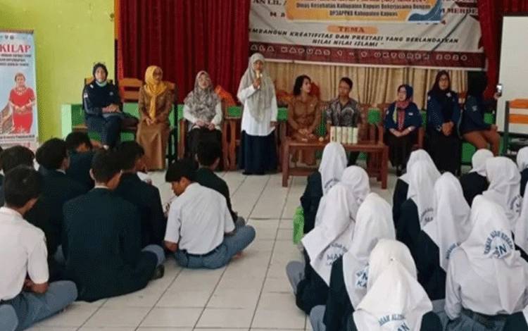 Dinas P3APPKB Gelar Sosialisasi Ini di MAN Kapuas