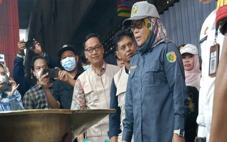 Pj Wali Kota Palangka Raya Imbau Pedagang Jujur dan Hindari Praktik Curang