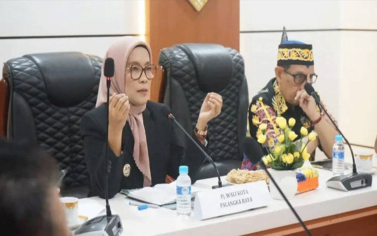 Pj Wali Kota Palangka Raya Minta OPD Penuhi Indikator Kepatuhan Pelayanan Publik