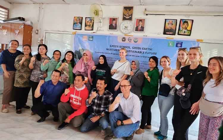 Prof Rahmawaty: Pentingnya Kolaborasi dalam Mewujudkan Sekolah Hijau di SMAN 15 Medan