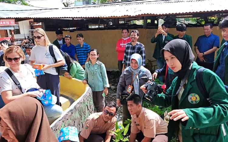 Penanaman Pohon MPTS di SMA Negeri 15 Medan: Membangun Kesadaran Lingkungan