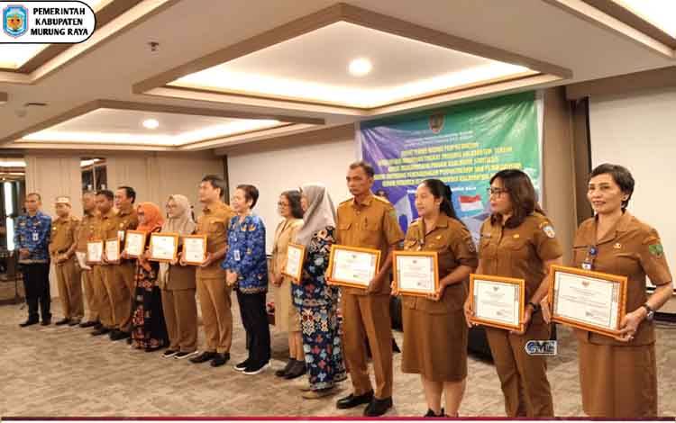 DPK Murung Raya Raih Penghargaan atas Pembangunan Literasi Masyarakat