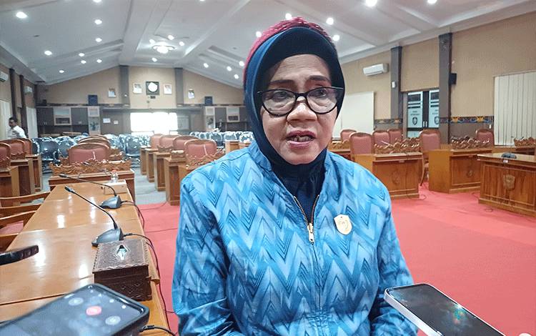 DPRD Kotim Soroti Alat Berat Dinas SDABMBKPRKP Banyak Rusak