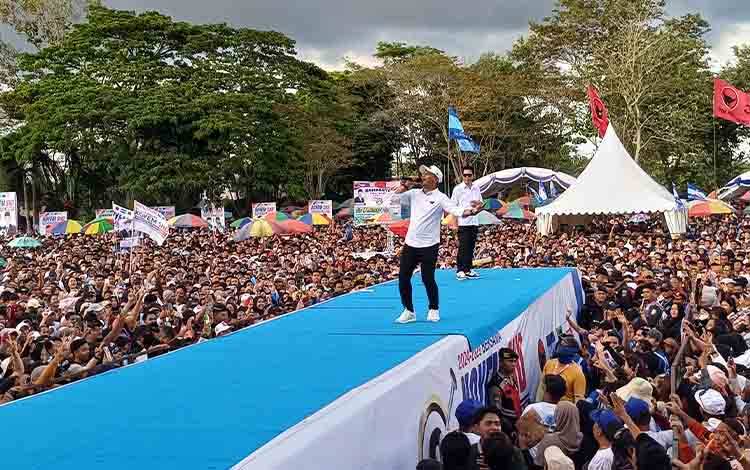 Kampanye Akbar Nadalsyah-Supian Hadi di Sampit Dibanjiri Ribuan Simpatisan