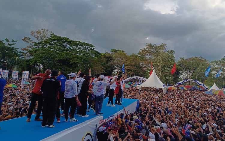 NDX A.K.A Hibur Ribuan Warga Kotim di Kampanye Akbar Nadalsyah-Supian Hadi
