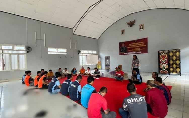WBP Nasrani di Rutan Kapuas Antusias Ikuti Pendalaman Alkitab