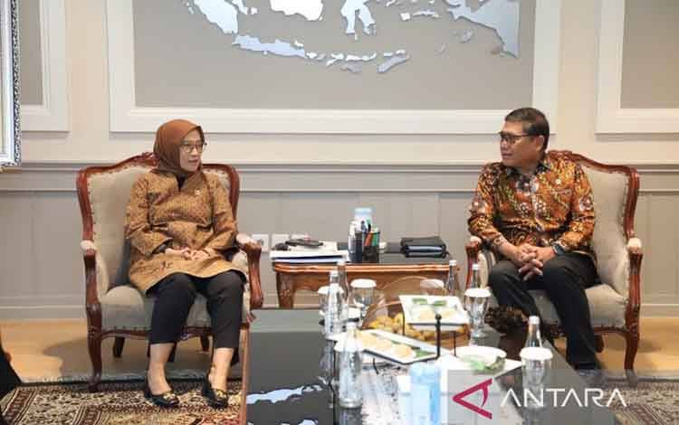 MenPANRB-Kepala Staf Kepresidenan Bahas Tata Kelola dan Penguatan SDM