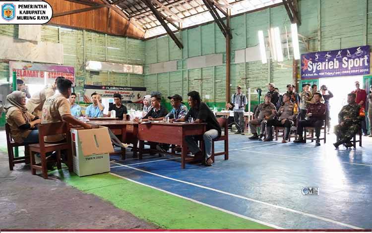 Pj Bupati Murung Raya Bersama Forkopimda Pantau Penghitungan Suara, ini Pesannya