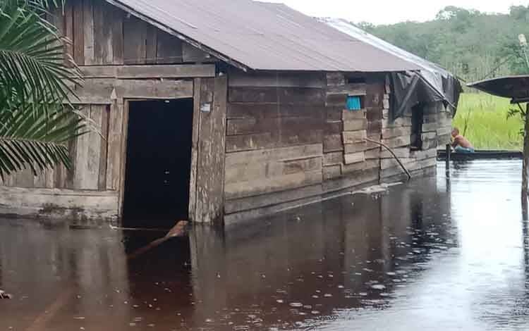 Banjir Genangi Desa Sungai Ubar Mandiri, Ketinggian Air Mencapai 40 Cm