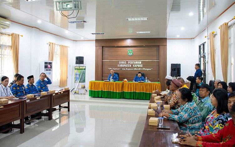 Distan Kapuas Gelar FGD Bahas Kebijakan Pembangunan Pertanian