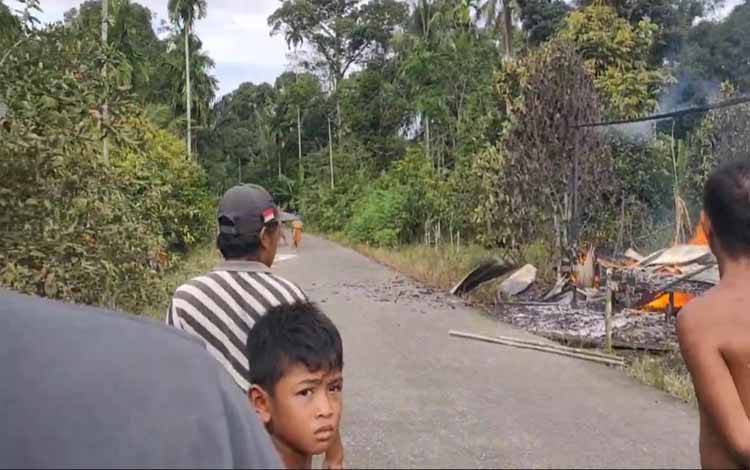 Kebakaran Hanguskan Satu Rumah di Tumbang Lahang Katingan
