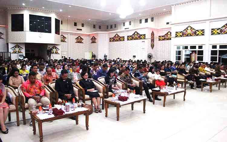 Ribuan Umat Kristiani Hadiri Ibadah Perayaan Natal Oikumene Murung Raya 2024