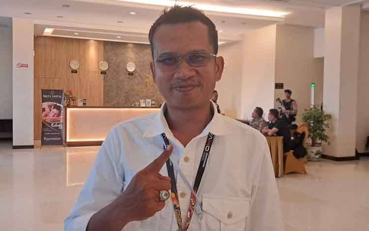 Saksi Paslon Rahmat Hidayat - Eko Soemarno Walkout dari Rapat Pleno Rekapitulasi Suara Tingkat Kabupaten Kobar