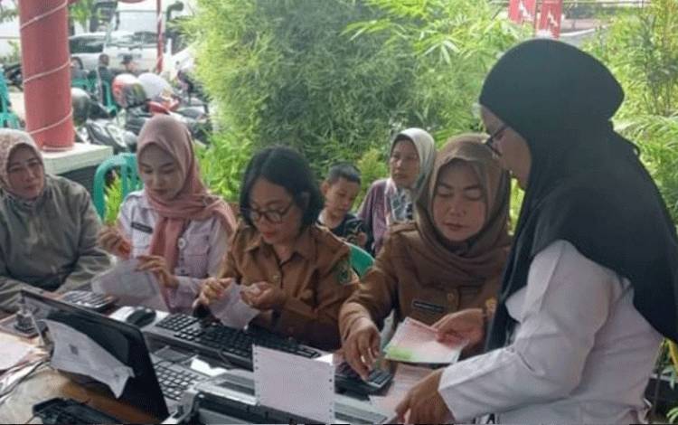 Antrean Membludak di Kantor Bapenda Kapuas, Masyarakat Ramai-Ramai Bayar PBB-P2