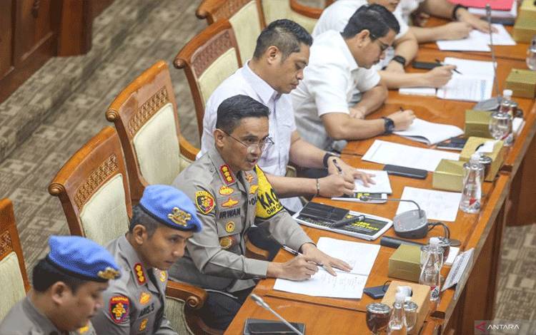 Keluarga Siswa Korban Tembak Polisi Kecewa Tak Dipanggil Komisi III