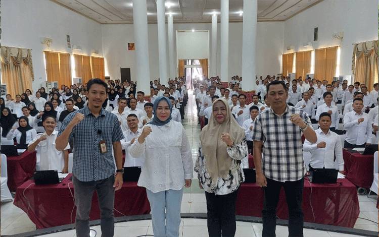 Pj Bupati Pulpis Apresiasi Pengabdian Tenaga Honorer dan Doakan Lolos Seleksi PPPK