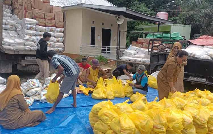 Disperindagkop UKM Kobar Gelar Operasi Pasar Murah Jelang Natal dan Tahun Baru