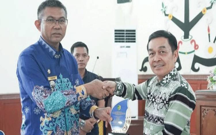 Dinas Sosial Kota Palangka Raya Raih Predikat Terbaik dalam Keterbukaan Informasi