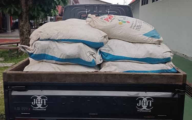Ditreskrimsus Polda Kalteng Ungkap Penyalahgunaan Pupuk Bersubsidi 2,5 Ton di Palangka Raya